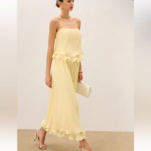 Commense Pale Yellow Pleated Skirt Set